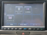 CD・フルセグTVが楽しめ、USB・Bluetoothにも対応しています。