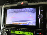 バックガイドモニターで、後方を確認しながら安心して駐車することができます。運転初心者も熟練者も必須の機能ですよ!