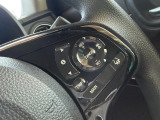 【クルーズコントロール】搭載車です。アクセルペダルを踏み続けることなく一定速度で走り続けられるので高速道路での運転による疲労軽減やアクセル操作を減らして燃費向上にも繋がります。