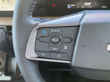 「プロパイロット」は、高速道路等の自動車専用道路の単一車線での運転支援技術です。アクセル、ブレーキ、ステアリングをクルマがアシスト。ドライバーの負担を軽減します。