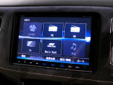 CD、DVD、Bluetooth、AM、FM、AUX、スマートフォン接続ができます。