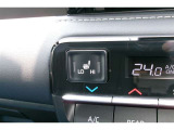 座面と背もたれをすばやく温めるシートヒーターを運転席・助手席に設定。