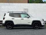 台形のフェンダーアーチはJeepの特徴的なデザインです