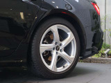 ●オシャレは足元からといいますが、車も同じく足元のエレガンスさで全体のイメージが変わります。