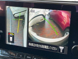 アラウンドビューモニターは、死角になりやすい左前のみを映し出すことも可能です。1人で運転している時も、運転席に座ったまま障害物の確認ができて便利で安心ですね!