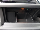 荷物の出し入れがスムーズに行えるよう設計されております。