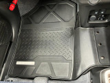 ラバーマット装着車です。