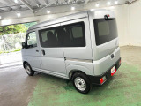 荷室は広々で、両側スライドドアだから積み下ろしもスムーズ。仕事用にも、家族のレジャーにもおすすめです!