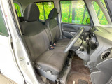 運転席シート廻りは使用感も少なく、良好な状態となっています。丁寧に使われていたことがよくわかりますね。