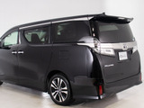 ★展示前点検実施★特殊な機材も用いて、全車点検を実施しております!