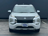 アウトランダー PHEV 2.4 P 4WD BOSEサウンド 電動パノラマサンルーフ