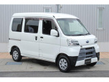 納車前にエンジンオイル&フィルター・ワイパーゴム(リヤ含む)を全車交換させていただきます、また交換基準に達するようなバッテリーや油脂類、ブレーキパッドなども交換しご納車させていただきます
