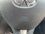 運転席側エアバックです。万が一の時に安心です