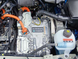◎ご購入いただきましたお車は弊社整備工場にて納車前点検整備として法定12ヶ月点検(車検整備付き販売車は車検整備)を実施。エンジンオイル・エレメント交換を行い※、ご納車いたします(※除く電気自動車)。