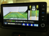 バックモニター付きで車庫入れも安心【カメラアングルは3パターンから選べます】知らない道でも安心して楽しくお出かけができます