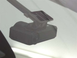 安心装備ドライブレコーダーを装備しています。自車の走行状態を常に録画しています。