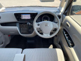 窓ガラスが大きく車両感覚も掴みやすいお車ですので安心してお乗りいただけます。