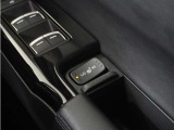 ◆シートヒーター装備◆寒い季節にピッタリなのが、このシートヒーター!寒い季節もシートヒーターが体を温めてくれます。寒い季節もドライブが楽しくなります。