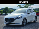 中古車専門再生工場にて熟練専任スタッフが丁寧に清掃、仕上げを実施しております。また、お客様に安心してご検討いただける様、公取協が定める基準に基づき車両検査を実施し、車両状態評価証を発行しております。