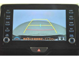 バックガイドモニターで、後方を確認しながら安心して駐車することができます。運転初心者も熟練者も必須の機能ですよ!