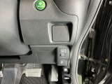 運転席から操作しやすい各種スイッチ