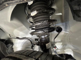 お車を安心してお乗りいただく為には、足回りの定期点検が欠かせません。サービスサポート(有償保証)では無料点検もご提供しており、安心のカーライフをお過ごしいただけるサポート体制が整っています。
