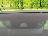 【トヨタセーフティセンス】走行中に前方の車両等を認識し、衝突しそうな時は警報とブレーキで衝突回避と被害軽減をアシスト。より安全にドライブをお楽しみいただけます。