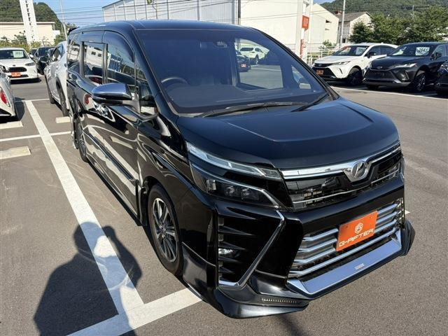 ヴォクシー 2.0 ZS 煌 TRDエアロ 禁煙車 バックカメラ