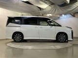 「中古車ハイブリッド保証」ハイブリッド機構を無償で保証します。保証期間は、初度登録年月から10年、またはロングラン保証が終了後3年間。ただし累計走行距離が20万km以内です。