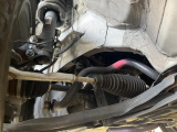 お車を安心してお乗りいただく為には、足回りの定期点検が欠かせません。サービスサポート(有償保証)では無料点検もご提供しており、安心のカーライフをお過ごしいただけるサポート体制が整っています。