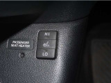 運転席シートヒータースイッチ