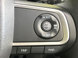【クルーズコントロール】高速道路もラクラク走行。アクセルを離しても一定速度で走行ができ、長距離運転時の負担を軽減!加速・減速も簡単なスイッチ操作で調整できます。