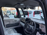 ☆車の保険は買ったところで加入するのがベストです。保険に関しても大手保険代理店をしておりますので安心してお任せください。不慮の事故の際も自社鈑金工場と連携して修理を進めてまいります☆