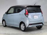 【ワイド保証】日産販売店の中古車には、無料で保証が付いています。走行距離無制限で、無料保証期間は1年間から。品質に自信があるから実現した、日産ならではの保証です。