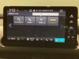 純正スマートナビとバックカメラ付☆bluetoothオーディオでドライブも好きな音楽を聴いて楽しめます。TV視聴も可能です☆