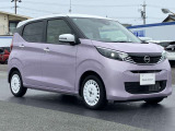 エマージェンシーブレーキ(衝突被害軽減ブレーキ)、フロントカメラが車両や歩行者を検知し警告音と共に衝突回避、軽減をアシストしてくれます。