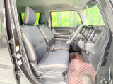運転席シート廻りは使用感も少なく、良好な状態となっています。丁寧に使われていたことがよくわかりますね。