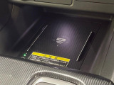 【おくだけ充電】おくだけでスマホの充電が可能!コードがないから運転もらくちん!