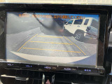 【バックモニター】車庫入れなど目視と合わせモニターで確認できて安心です。