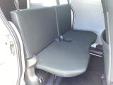 乗車人数や荷物の量、車内での過ごし方に合わせて、シートのレイアウトを変更できます。
