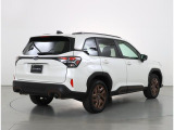 元弊社社用車です!キックセンサー式ハンズフリーパワーリヤゲート標準装備!