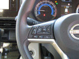 ステアリングリモコン付きです。運転に集中!!