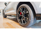【SKY GROUP】BMW、MINI、VOLVO、JAGUAR、LANDROVER、PORCHE、MASERATI、LAMBORGHINI、ASTON MARTINの他14ブランドの輸入車を取り扱う正規ディーラーです。新潟県/神奈川県/東京都中心に全国で販売をしております。