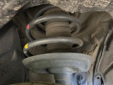 お車を安心してお乗りいただく為には、足回りの定期点検が欠かせません。サービスサポート(有償保証)では無料点検もご提供しており、安心のカーライフをお過ごしいただけるサポート体制が整っています。