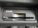 音声案内タイプETC2.0装備☆ビルトインタイプのETCですので、インテリアの邪魔をしません!ETCがあれば、キャッシュレスで料金所をノンストップで通過できます。