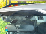 【アイサイトVer3】前方の車両等を検知し、衝突しそうな時は警報で注意を促し、ブレーキを踏む力をサポート。ブレーキを踏めなかった場合は衝突被害軽減ブレーキが作動、衝突回避をサポートします。