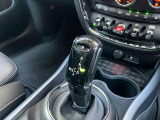 車両の詳細、ご質問につきましては、弊社営業スタッフまでお気軽にご連絡下さいませ。遠方のお客様には実車の詳細画像送信も承ります。
