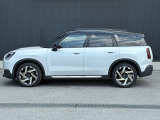 【MINI NEXT 認定中古車】安心の保証プログラムや延長保証など、MINI NEXT車両をご購入いただいたオーナーの皆様に、より快適なMINIライフを楽しんでいただくためのユニークなサービスをご用意しております。