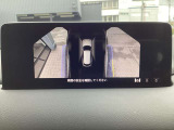 サイドカメラに切り替えると駐車時や狭い道路のすれ違いで、幅寄せ時のサイドの確認も安心です!
