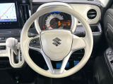 【純正革巻きステアリング】上質な革を使用することで、手にしっかり馴染みとても運転しやすいハンドルです♪